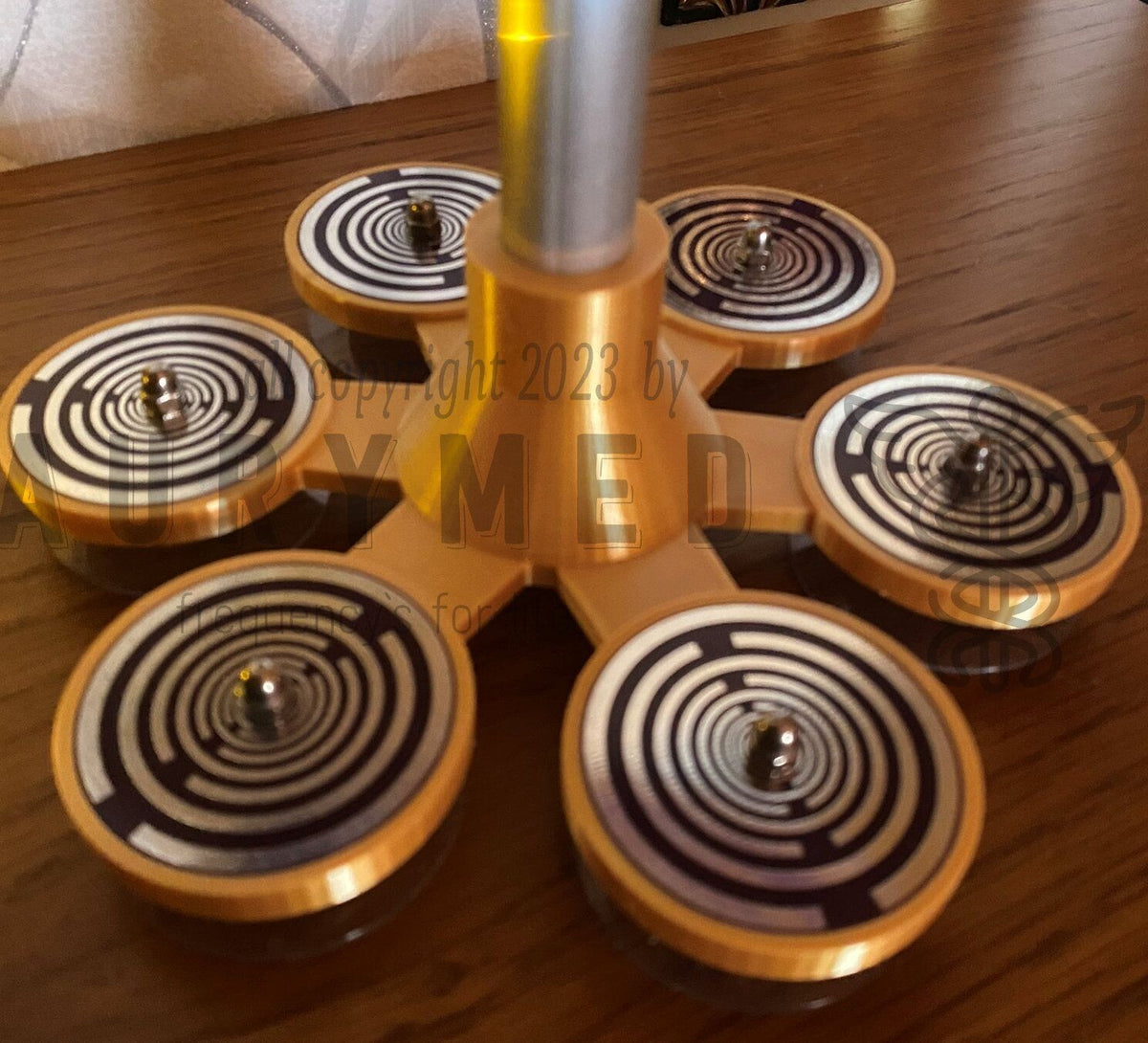 240 mm AURYMED MWA to Go – Lakhovsky MWO – Farbe wählbar – mit 3D-Druck-Resonanzständer – Galerie