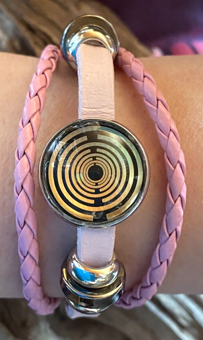 Armband-mehrsträngig, rosa, Symbol Lakhovsky MWO Schwingkreis Oszillator Antenne (stromlos), weiße Disc gold legiert + Kupfer unterlegt ca. 18 mm hinter Glas, durch Ziehen stufenlos verstellbar