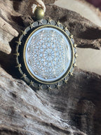 Amulett – mit Sternenrand – Dodecagram – 25 mm / zinnlegiert / weiß – Produktansicht 1