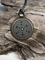 Amulett – Hekathe Wheel der heiligen – 25 mm / goldlegiert / Fassung bronzefarben – Produktansicht 1