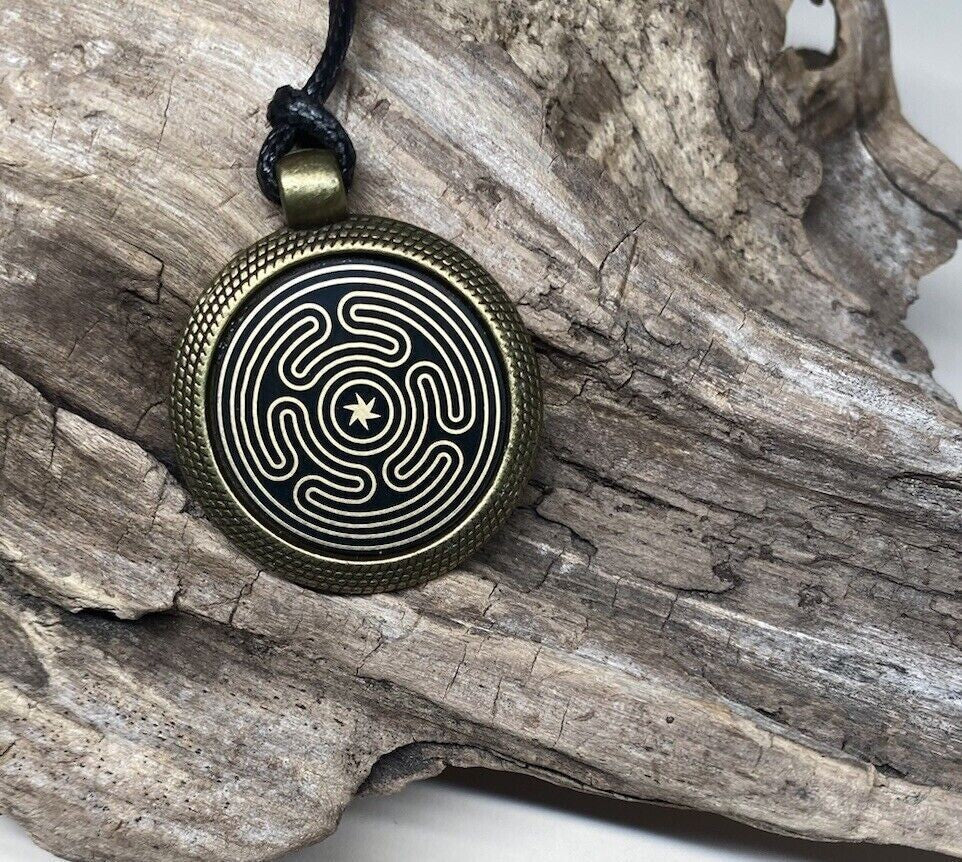Amulett – Hekathe Wheel der heiligen – 25 mm / goldlegiert / Fassung bronzefarben – Produktansicht 1