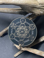 50 mm Disc – Metatron + Blume des Lebens – goldlegiert / schwarz – Produktansicht 1