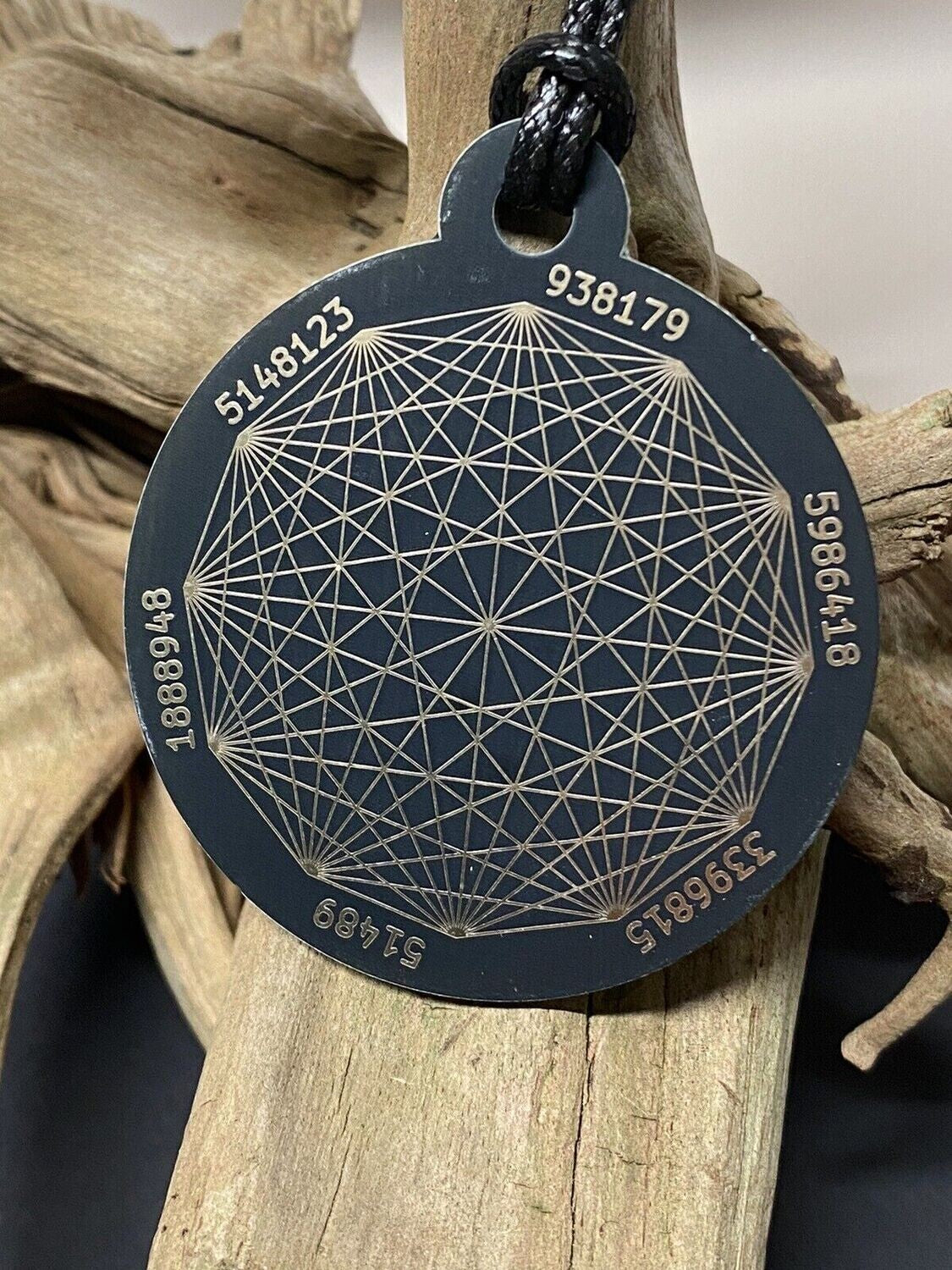 Amulett – Disc ca. 48x58 mm – Lakhovsky MWO + Dodecagram – 58 mm / goldlegiert / schwarz – Produktansicht 1