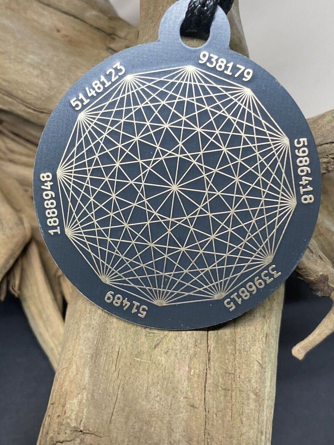 Amulett – Disc ca. 48x58 mm – Lakhovsky MWO + Dodecagram – 58 mm / goldlegiert / schwarz – Produktansicht 1