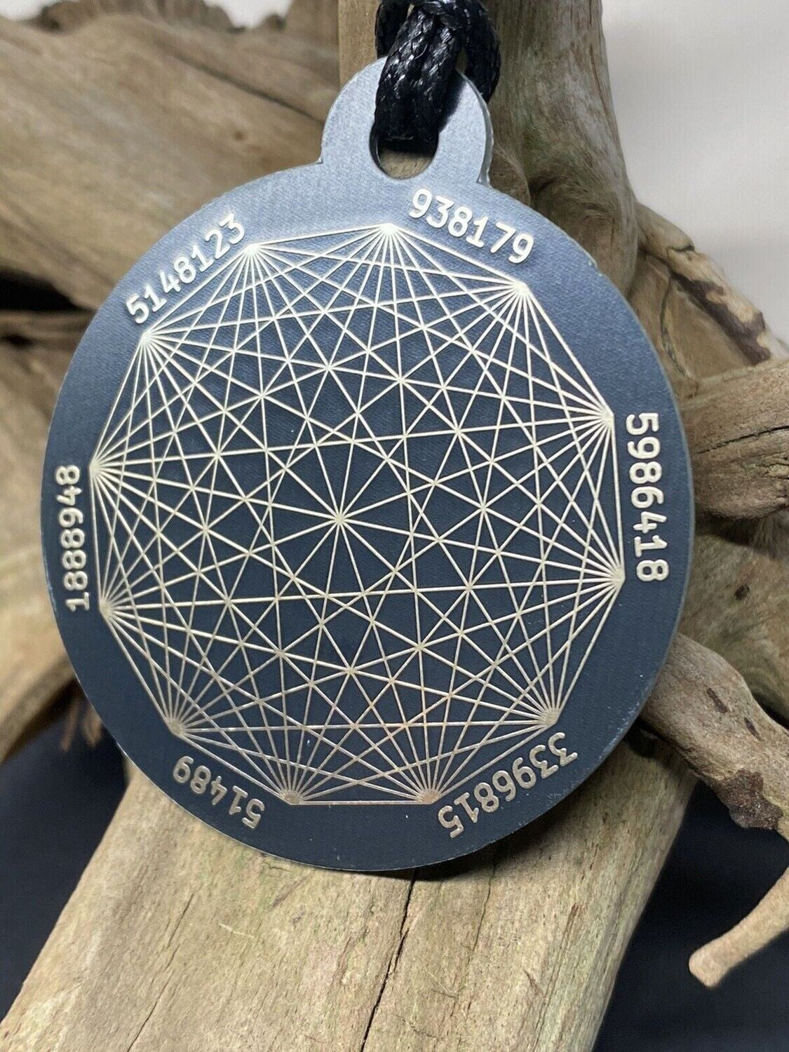 Amulett – Disc ca. 48x58 mm – Lakhovsky MWO + Dodecagram – 58 mm / goldlegiert / schwarz – Produktansicht 1