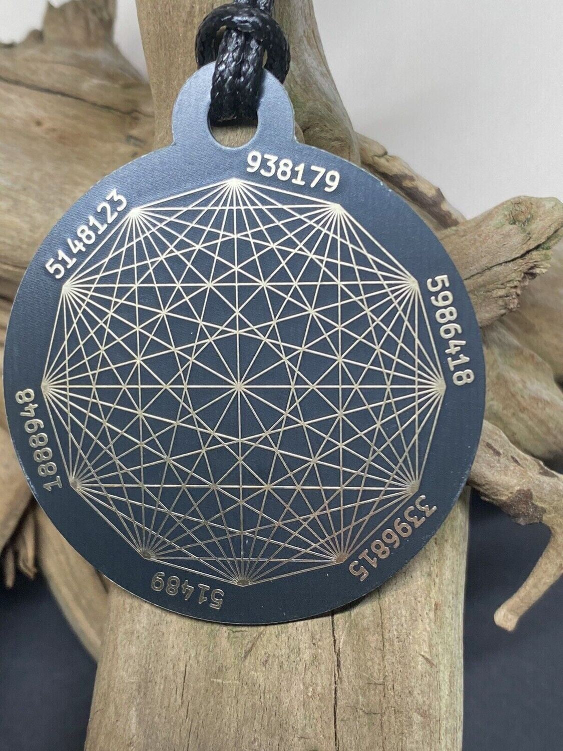Amulett – Disc ca. 48x58 mm – Lakhovsky MWO + Dodecagram – 58 mm / goldlegiert / schwarz – Produktansicht 1