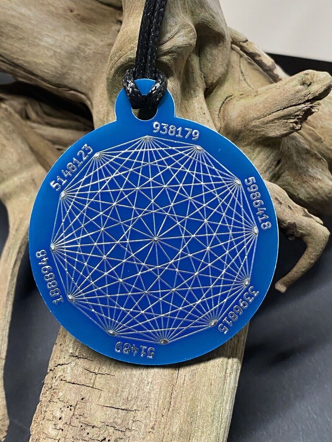 Amulett – Disc ca. 48x58 mm – Lakhovsky MWO + Dodecagram – 58 mm / zinnlegiert / blau – Produktansicht 1