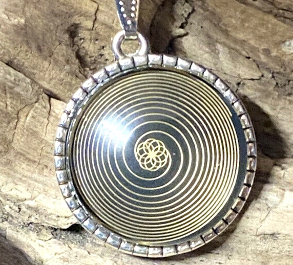 Amulett – mit dem Baum des Lebens – Bifilar / Fermat – 25 mm / goldlegiert / schwarz – Produktansicht 1