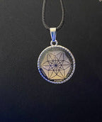 Amulett – Vector Equilibrium – 25 mm / goldlegiert / schwarz – Produktansicht 1