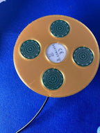 69 mm VibraNex Brunnen – silk golden, Oberflächenplatte goldlegiert, Füllung Bergkristall – Produktansicht 1