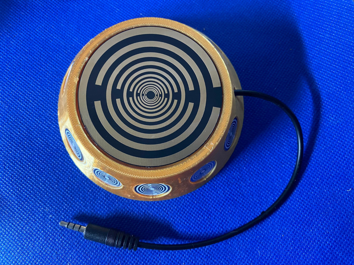 69 mm VibraNex UFO – silk golden, Oberflächenplatte goldlegiert – Produktansicht 1