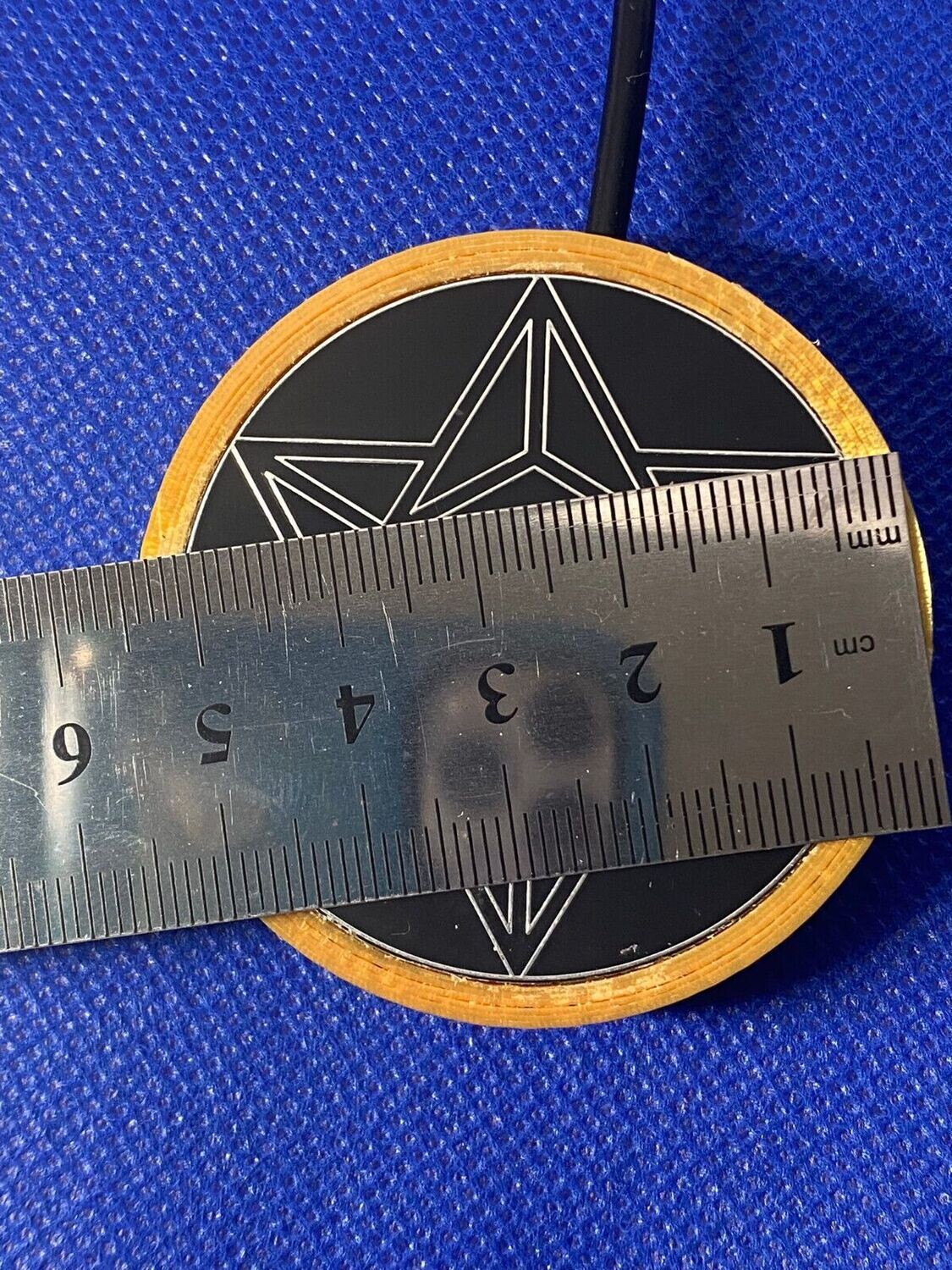 50 mm VibraNex flach – silk golden, Oberflächenplatte zinnlegiert – Produktansicht 1