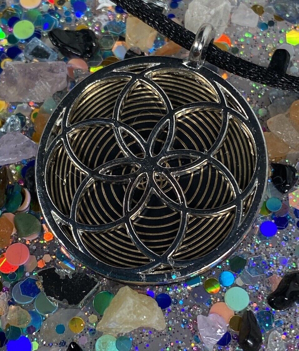Amulett – Fassung Blume des Lebens – Bifilar / Fermat + Vector Equilibrium – 30 mm / goldlegiert / nachtschwarz – Produktansi