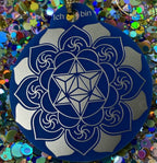 Amulett – Merkaba im Lotus mit den Worten – Merkaba + Lotus – 46 mm – Produktansicht 1
