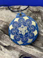 Amulett – Merkaba im Lotus mit den Worten – Merkaba + Lotus – 46 mm – Produktansicht 1