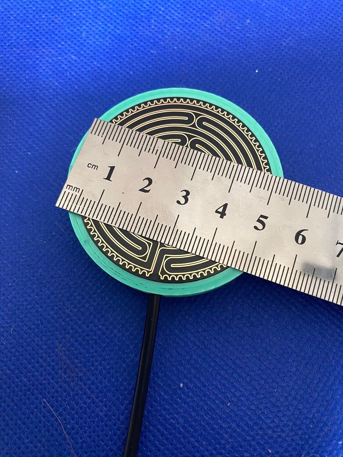50 mm VibraNex flach, silk mint grün, Oberflächenplatte goldlegiert – Produktansicht 1