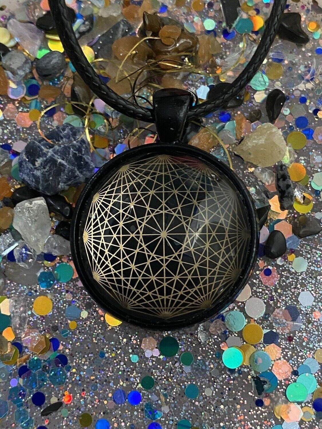 Amulett – Dodecagram – 25 mm / goldlegiert / schwarz – Produktansicht 1