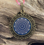 Amulett – bronzefarben, Dodecagram 12 – er Stern, Disc in blau 25 mm, zinnlegiert, kupferunterlegt – Produktansicht 1