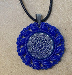 Amulett – Resin Harz Art, Dodecagram 12 – er Stern, Disc in blau 25 mm, zinnlegiert, kupferunterlegt – Produktansicht 1