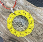 Amulett – Resin Harz Art – Dodecagram – 25 mm / goldlegiert / sonnengelb – Produktansicht 1