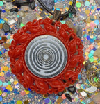 Amulett – Resin Harz Art – Lakhovsky MWO – 25 mm / zinnlegiert / weiß – Produktansicht 1