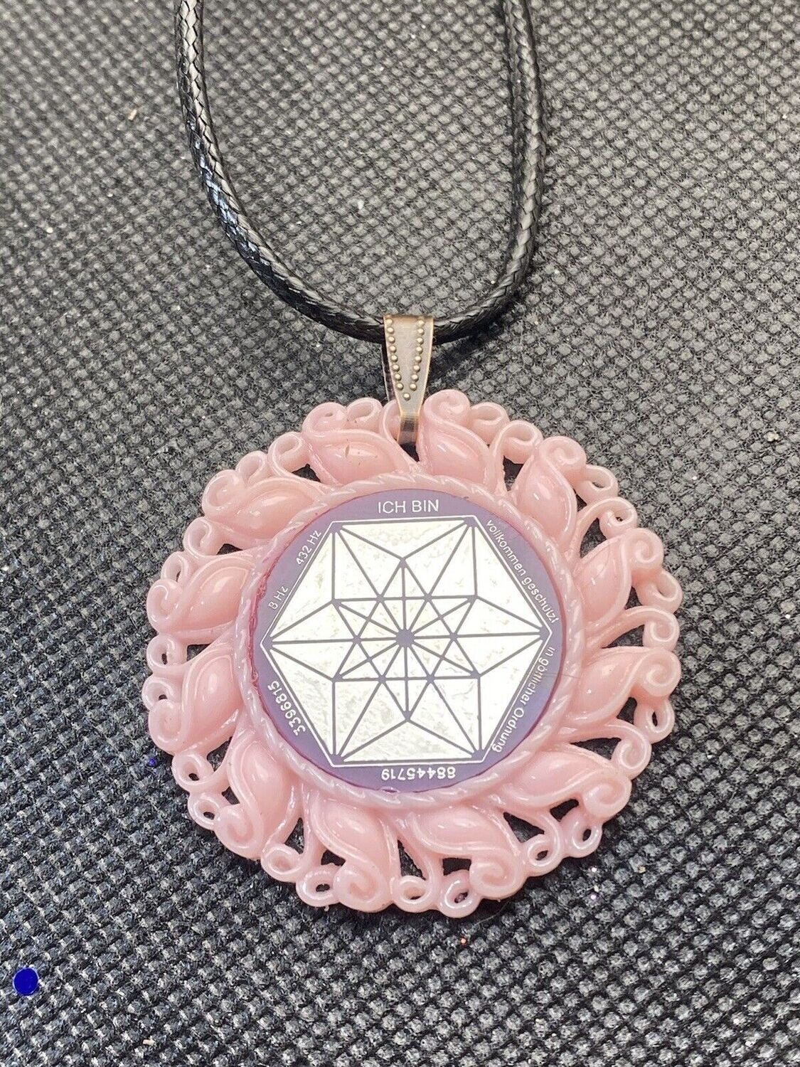 Amulett – Resin Harz Art – Vector Equilibrium – 25 mm / zinnlegiert – Produktansicht 1