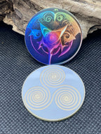 38 mm Disc 6er-Set – 6 Stück – 3fach Triskele – Fantasie Symbolik – goldlegiert – Produktansicht 6
