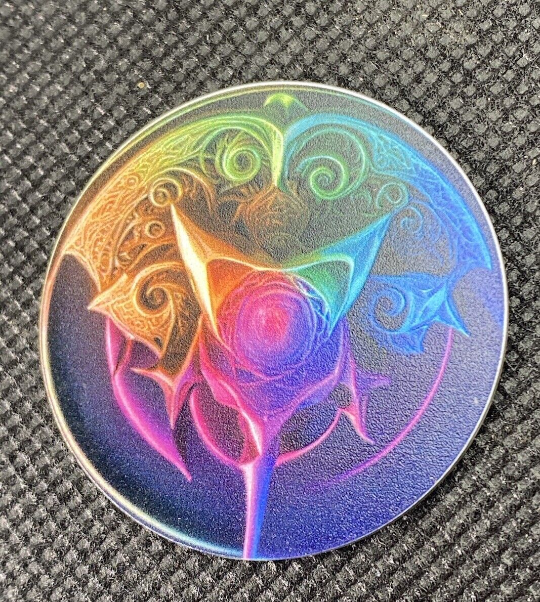 38 mm Disc 6er-Set – 6 Stück – 3fach Triskele – Fantasie Symbolik – goldlegiert – Produktansicht 2