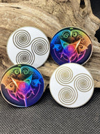 38 mm Disc 6er-Set – 6 Stück – 3fach Triskele – Fantasie Symbolik – goldlegiert – Produktansicht 5