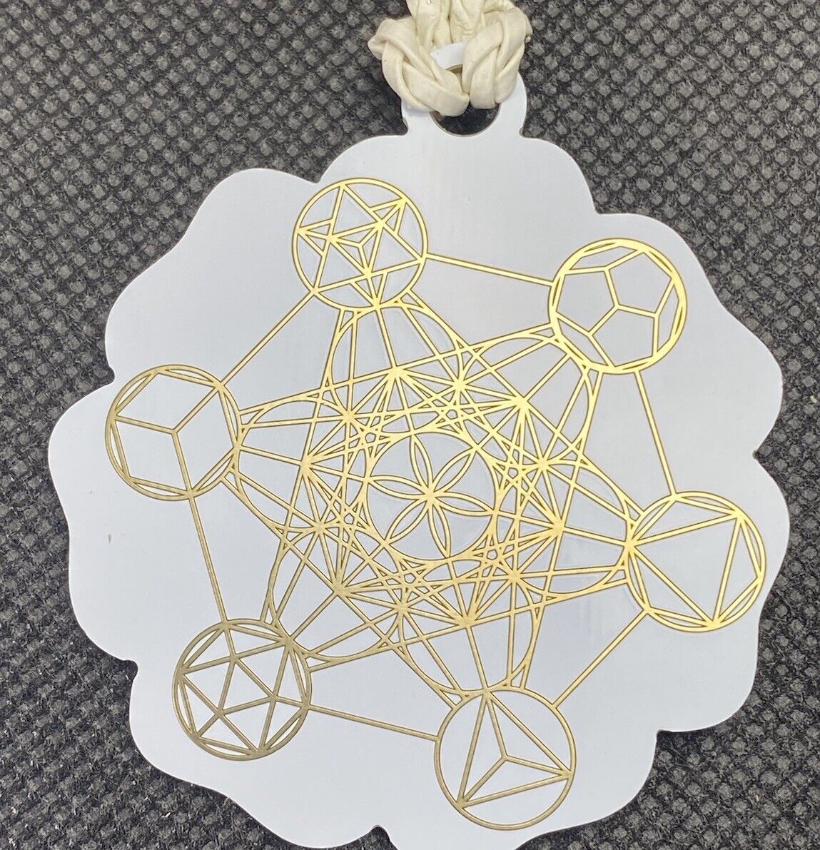Amulett – Disc – mein Herz zeigt Liebe in – Metatron – 53 mm / goldlegiert – Produktansicht 1