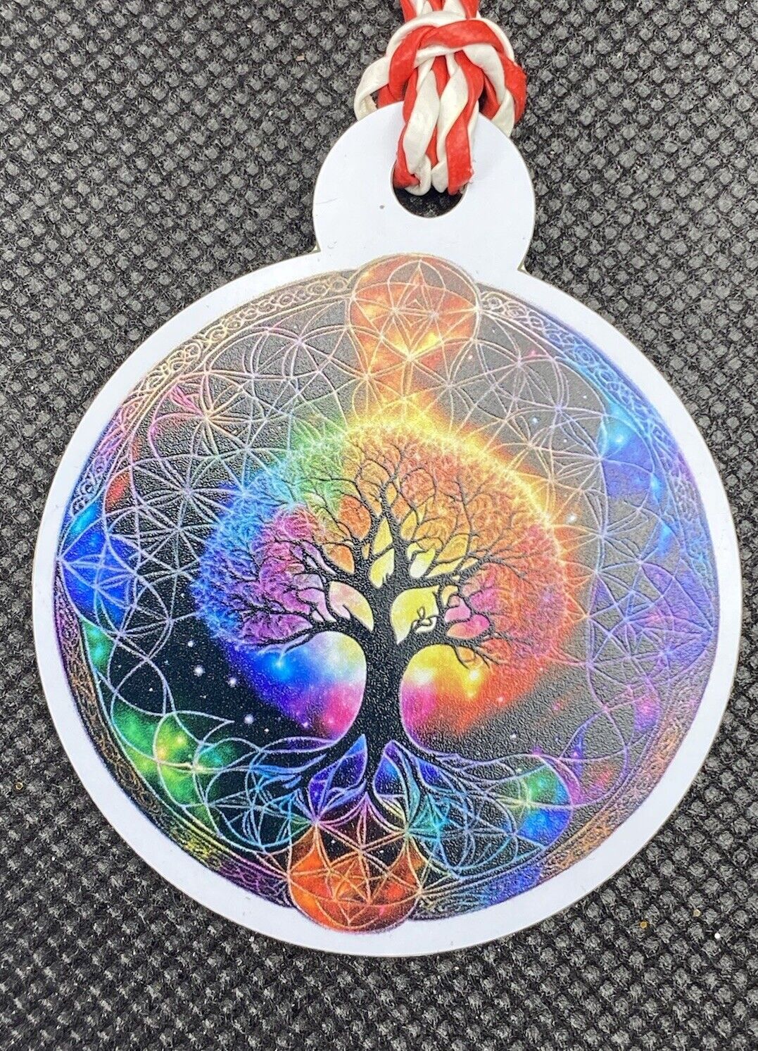 Amulett – Disc Baum des Lebens in – Metatron – 50 mm / goldlegiert / regenbogenfarben – Produktansicht 1