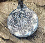 Amulett – Ich bin – Merkaba – Triskele schwarz mit zinnlegiert ca. 48mmx52 mm – Produktansicht 1