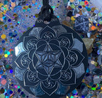 Amulett – Ich bin – Merkaba – Triskele schwarz mit zinnlegiert ca. 48mmx52 mm – Produktansicht 1