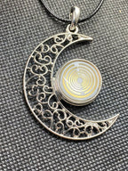 Amulett – Mond mit Wechseldruckknopf mit – Lakhovsky MWO – 18 mm / goldlegiert / schwarz – Produktansicht 1