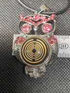 Amulett 2er-Set – Eule mit 2 Stück Wechseldruckknopf – goldlegiert / schwarz – Produktansicht 1