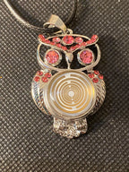 Amulett 2er-Set – Eule mit 2 Stück Wechseldruckknopf – goldlegiert / schwarz – Produktansicht 1