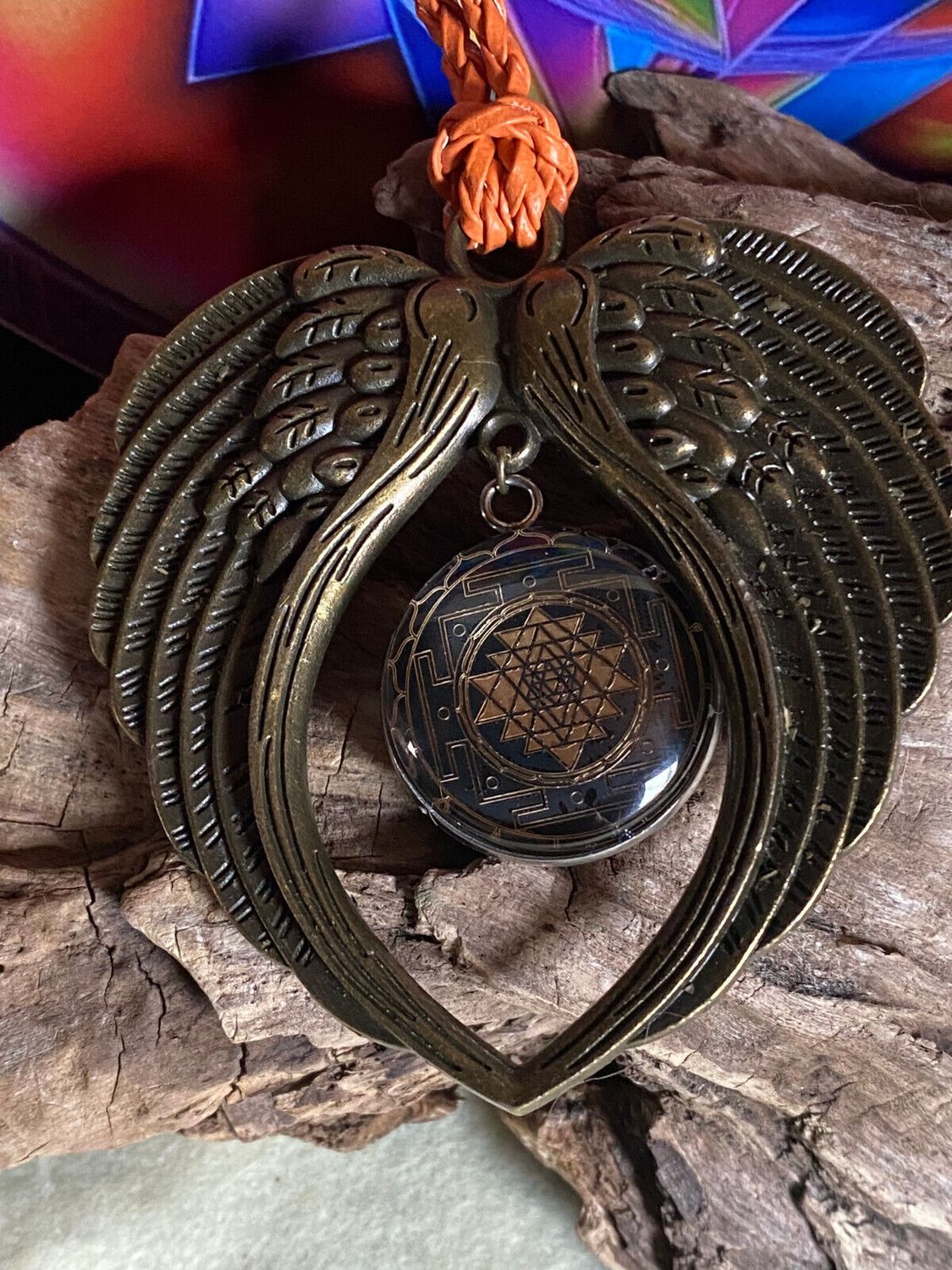 Amulett – Sri Yantra – 25 mm / goldlegiert / schwarz – Produktansicht 1