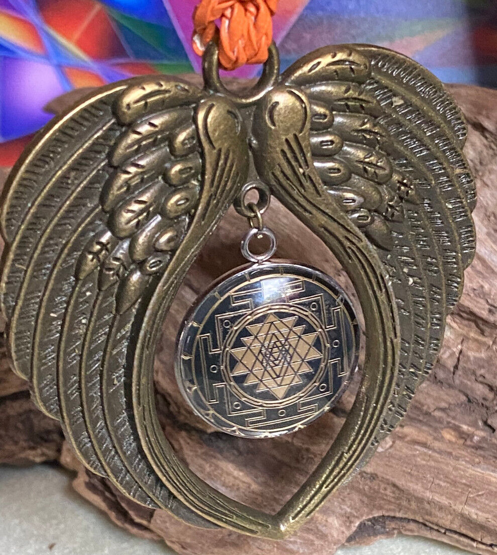 Amulett – Sri Yantra – 25 mm / goldlegiert / schwarz – Produktansicht 1