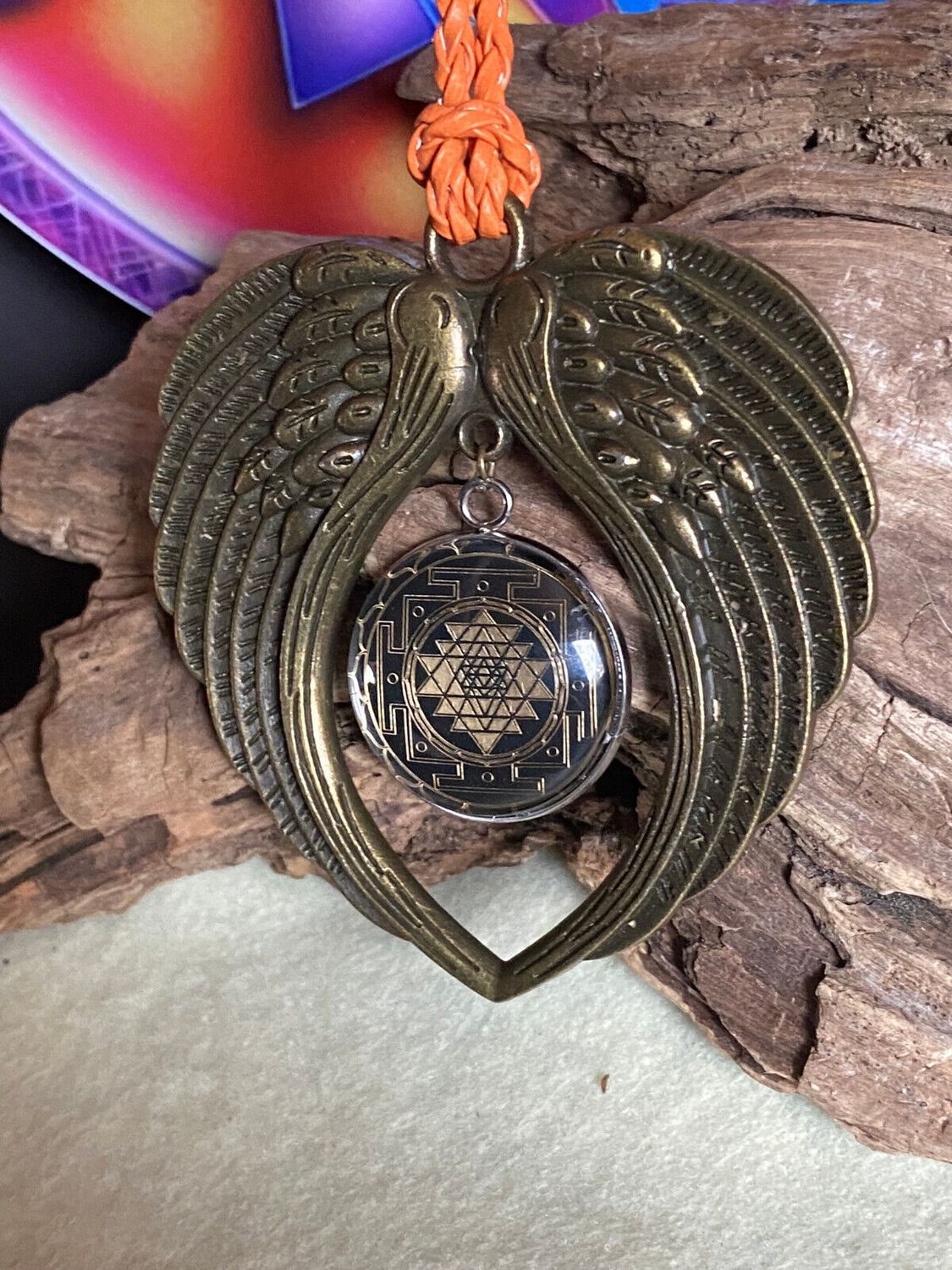 Amulett – Sri Yantra – 25 mm / goldlegiert / schwarz – Produktansicht 1