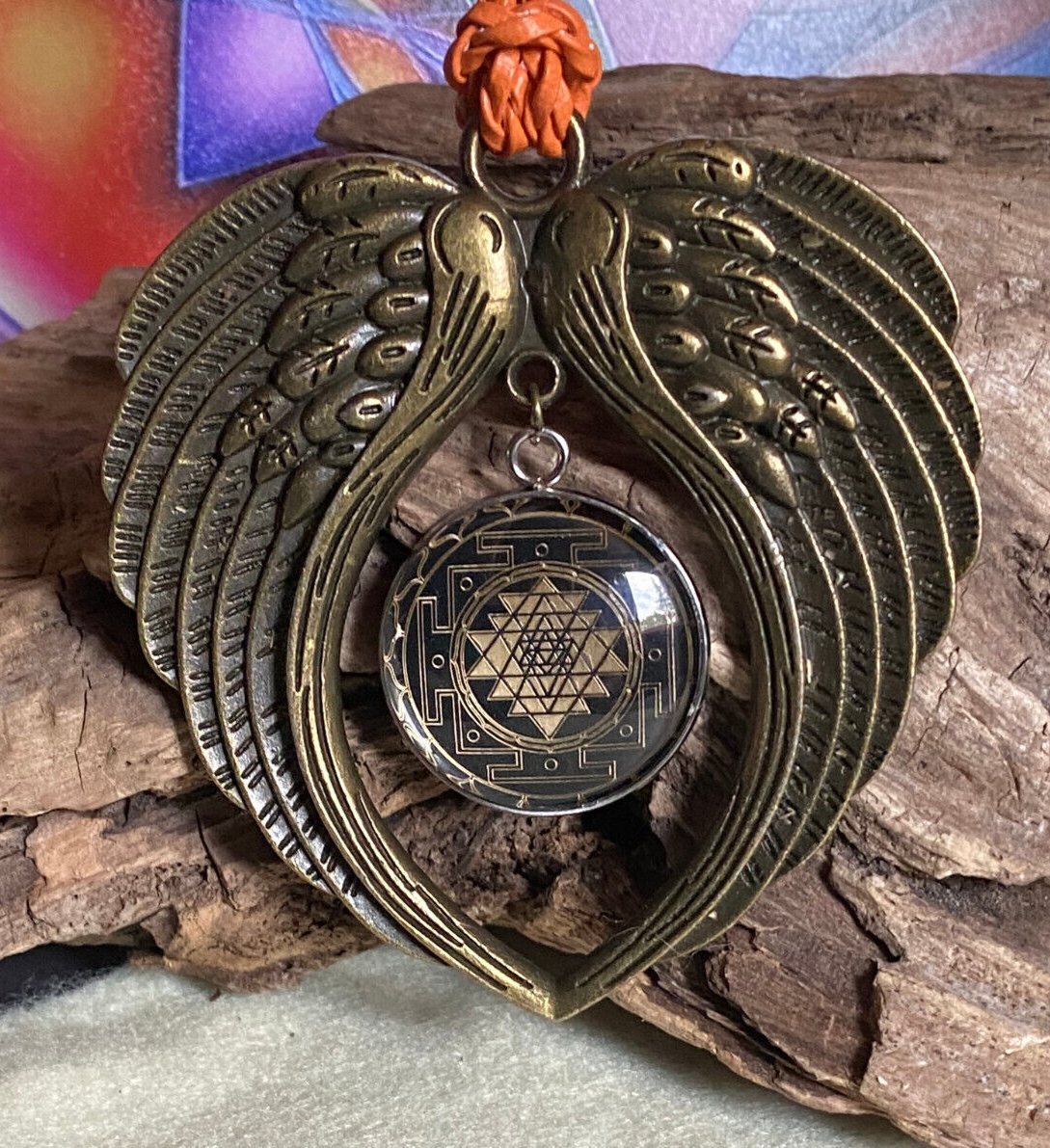Amulett – Sri Yantra – 25 mm / goldlegiert / schwarz – Produktansicht 1