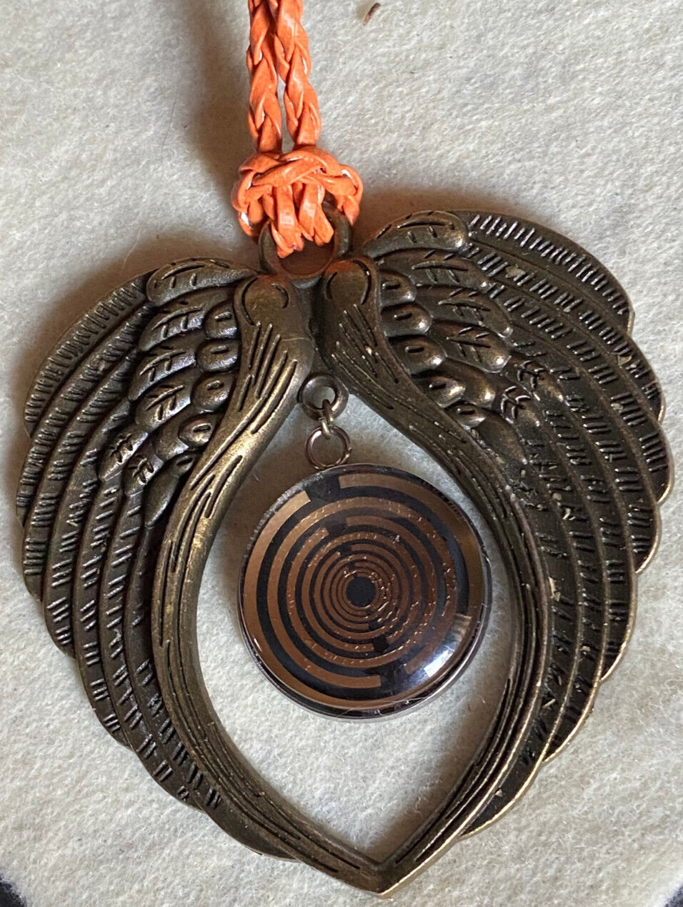 Amulett – Lakhovsky MWO – 25 mm / goldlegiert / schwarz – Produktansicht 1
