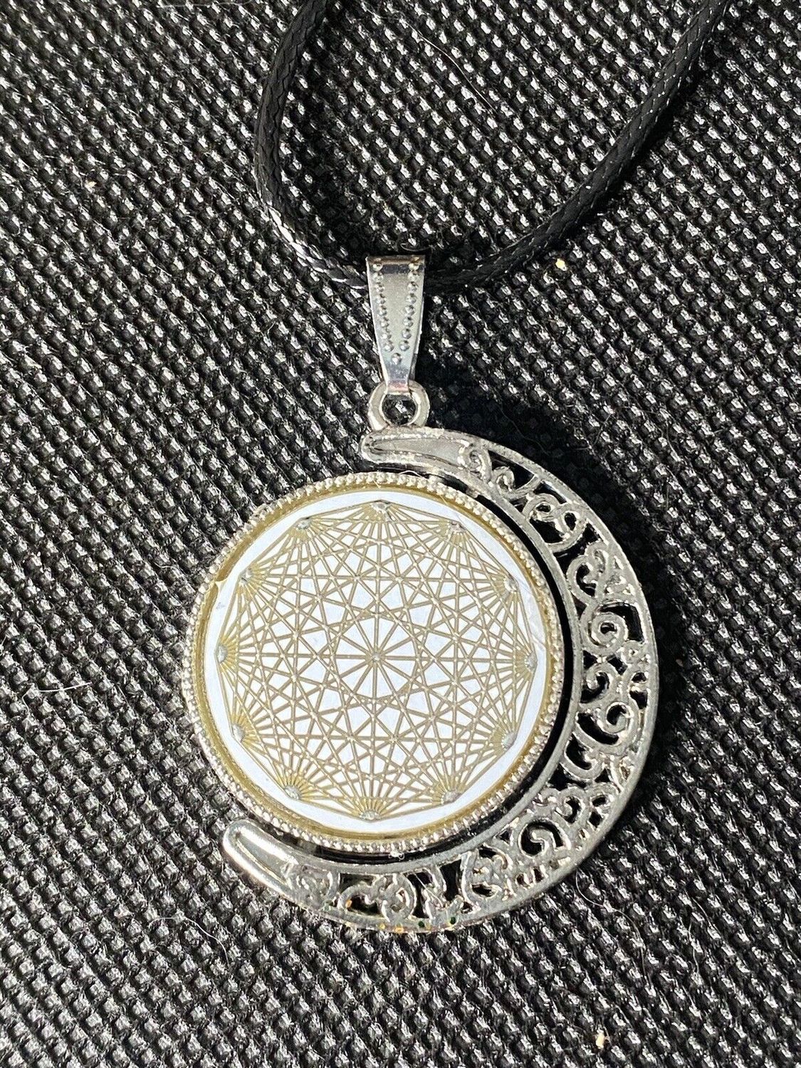 Amulett 2er-Set – Dreh – /Wende – Medaillon Mond – Lakhovsky MWO + Dodecagram – 25 mm / zinnlegiert – Produktansicht 1