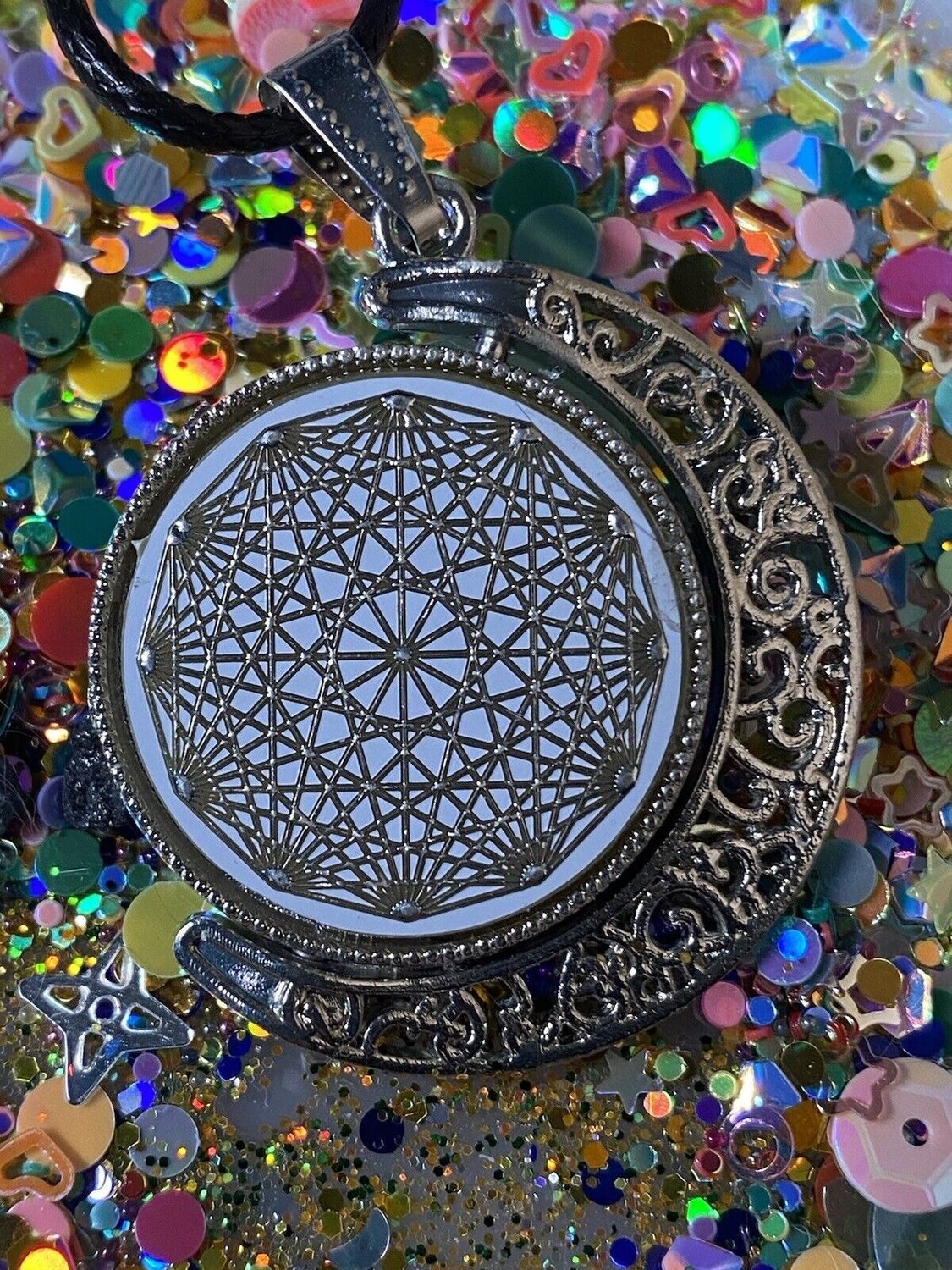 Amulett 2er-Set – Dreh – /Wende – Medaillon Mond – Lakhovsky MWO + Dodecagram – 25 mm / zinnlegiert – Produktansicht 1
