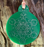 Anhänger Metatron waldgrün, zinnlegiert ca. 52 mm x 62 mm – Produktansicht 1