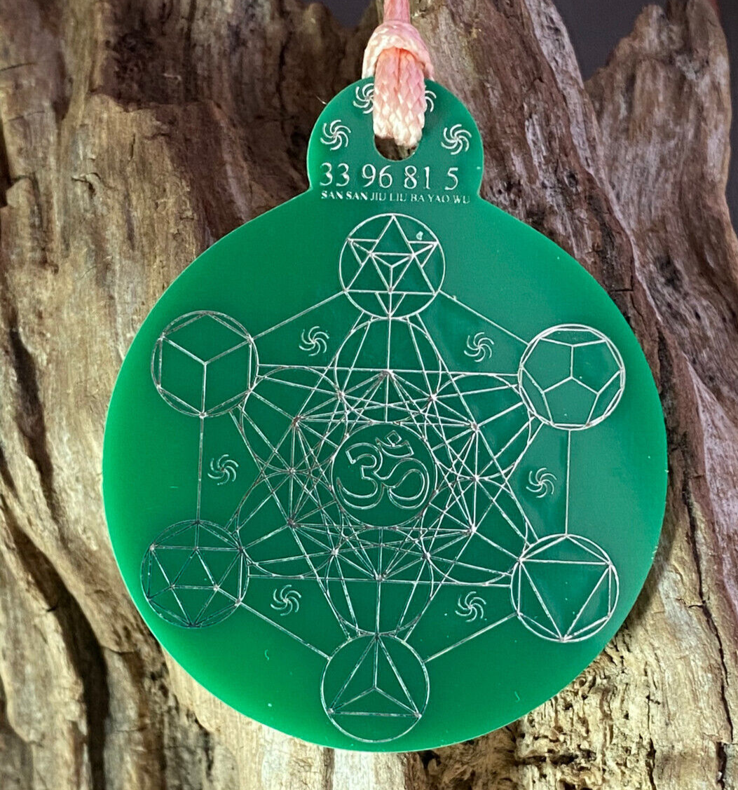 Anhänger Metatron waldgrün, zinnlegiert ca. 52 mm x 62 mm – Produktansicht 1