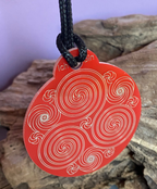Amulett – Ich bin – Merkaba – Triskele rot mit zinnlegiert ca. 48mmx52 mm – Produktansicht 1