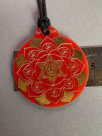 Amulett – Ich bin – Merkaba – Triskele rot mit zinnlegiert ca. 48mmx52 mm – Produktansicht 1