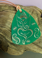Amulett – Disc – Ganesha der Glücksbote+ die – 69 mm / zinnlegiert / grün – Produktansicht 1