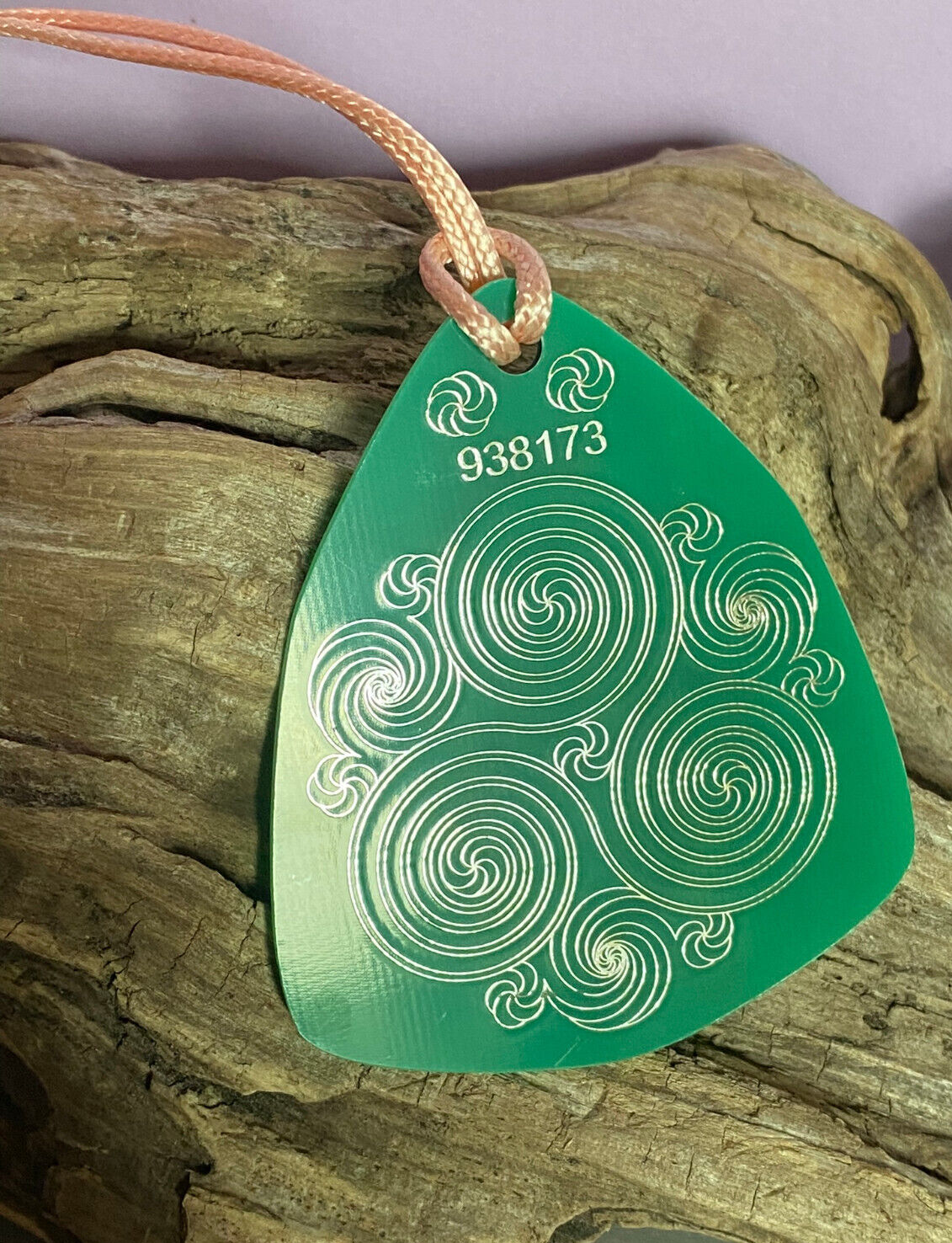 Amulett – Disc – Ganesha der Glücksbote+ die – 69 mm / zinnlegiert / grün – Produktansicht 1