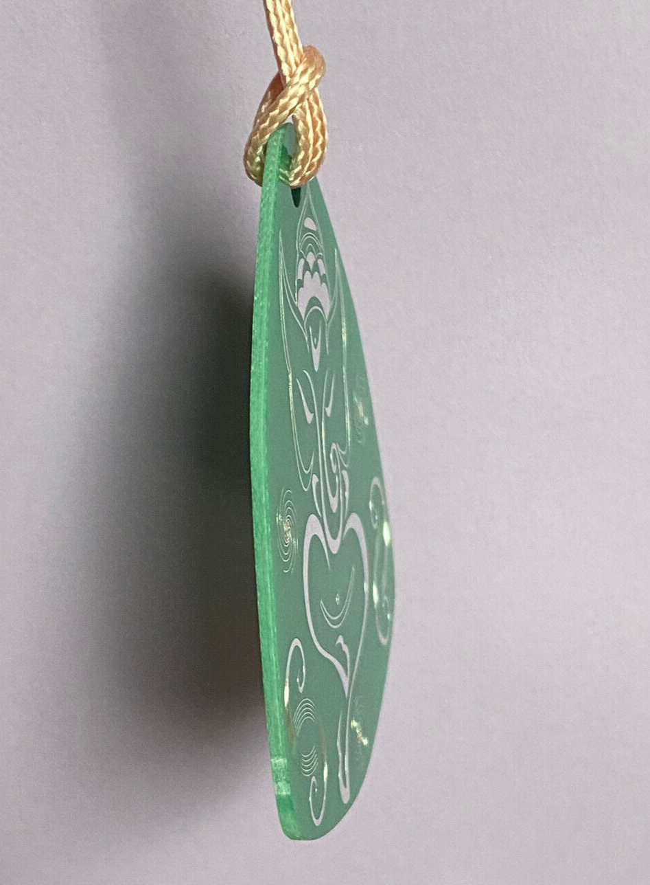 Amulett – Disc – Ganesha der Glücksbote+ die – 69 mm / zinnlegiert / grün – Produktansicht 1